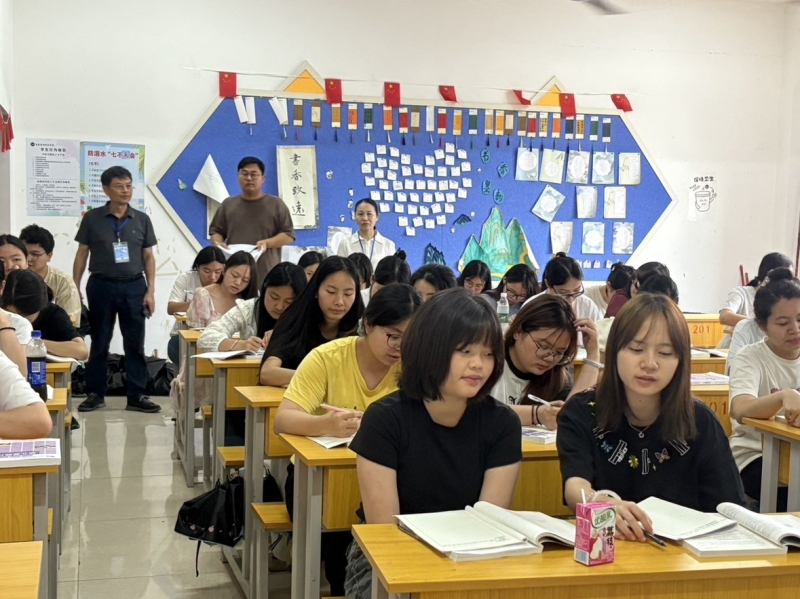 校院两级联动巡查 共筑教学质量防线