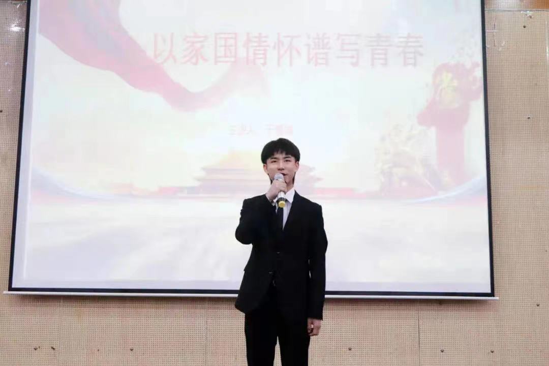 fdddf8edc9d355a4c4a01fe7ec57340.jpg
