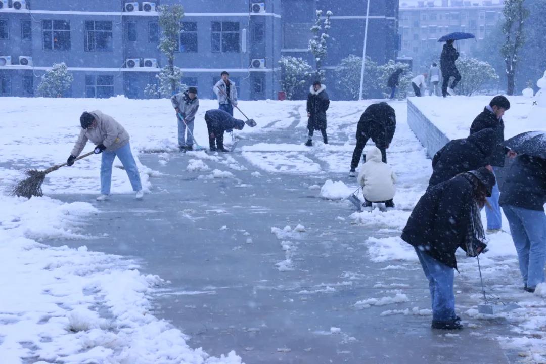 03.jpg